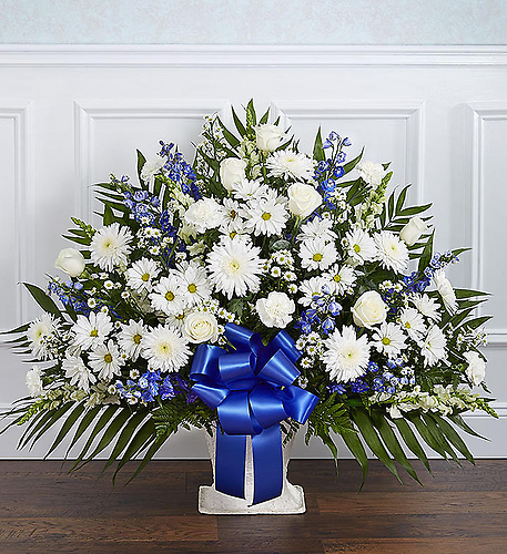 Heartfelt Tribute Basket- Blue & White